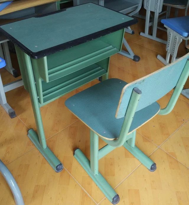 双兜学生课桌椅
